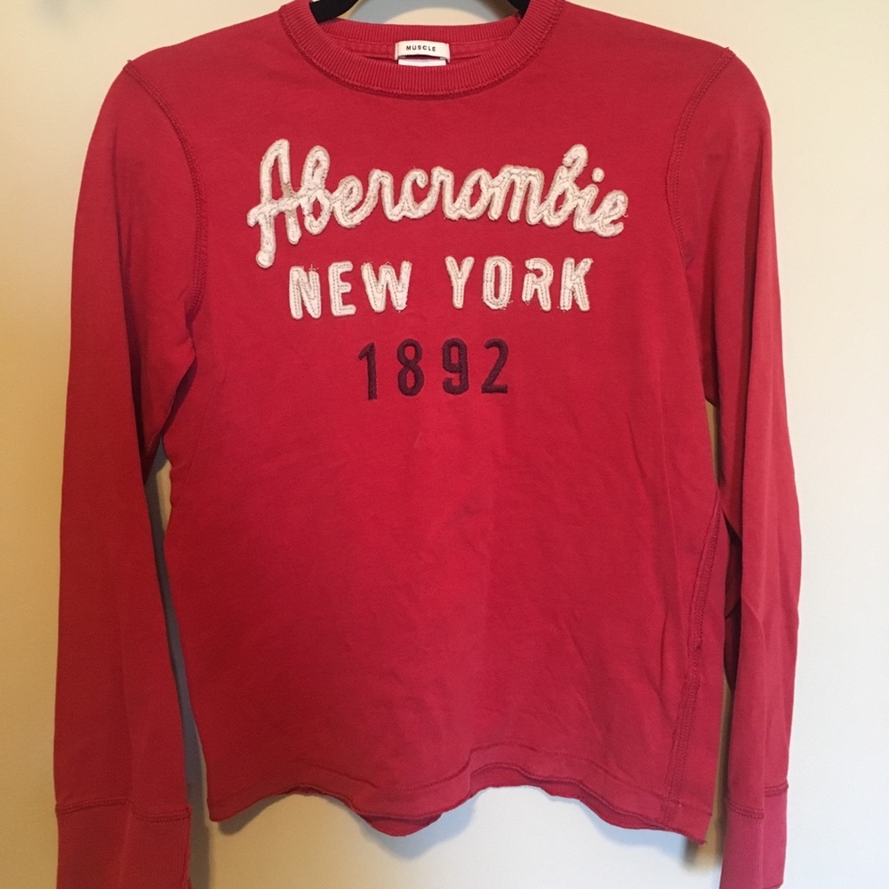 Boys Abercrombie crew neck long sleeved shirt